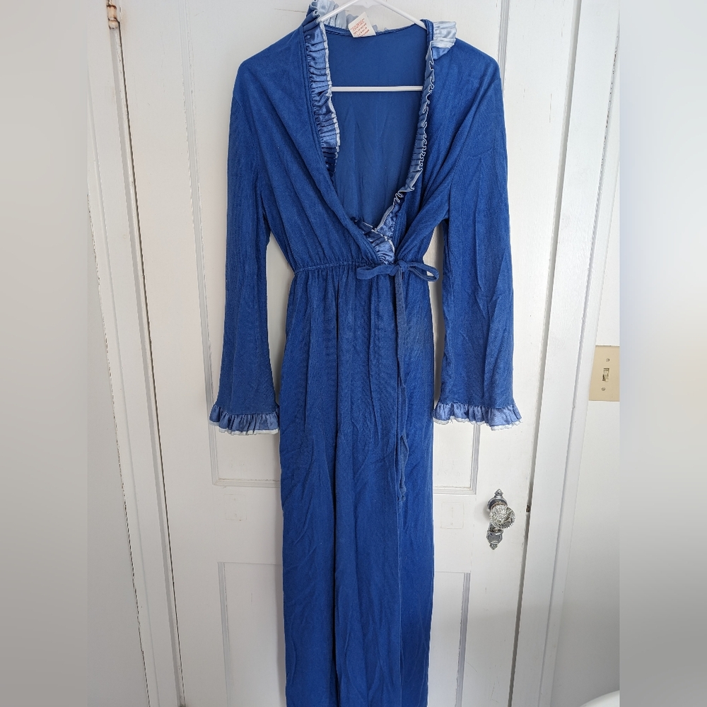 Vintage wrap-style blue robe with ruffle trim